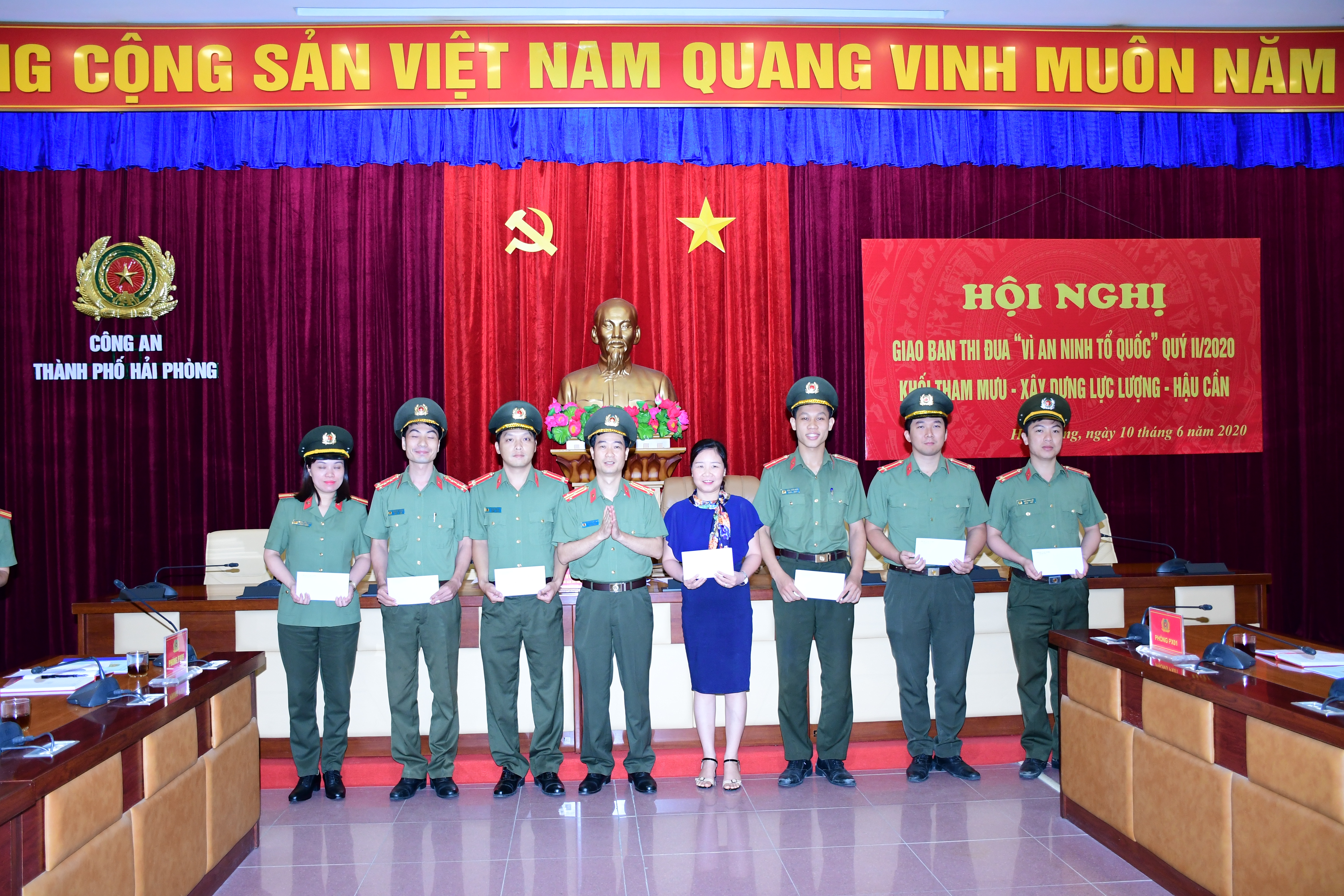 Giao ban thi đua “Vì ANTQ” quý 2 năm 2020 khối Tham mưu - Xây dựng lực lượng - Hậu cần